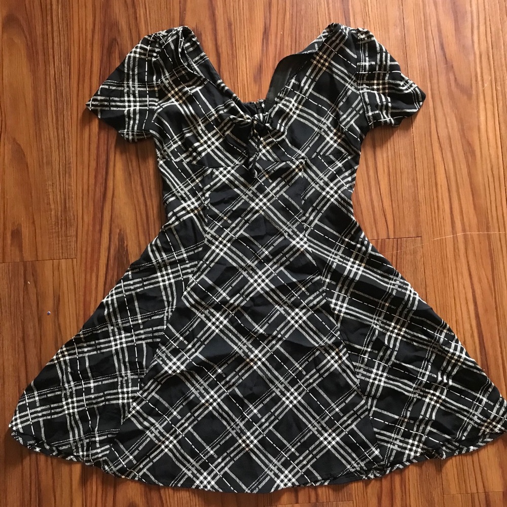 Vintage tartan dress with bow 🦇